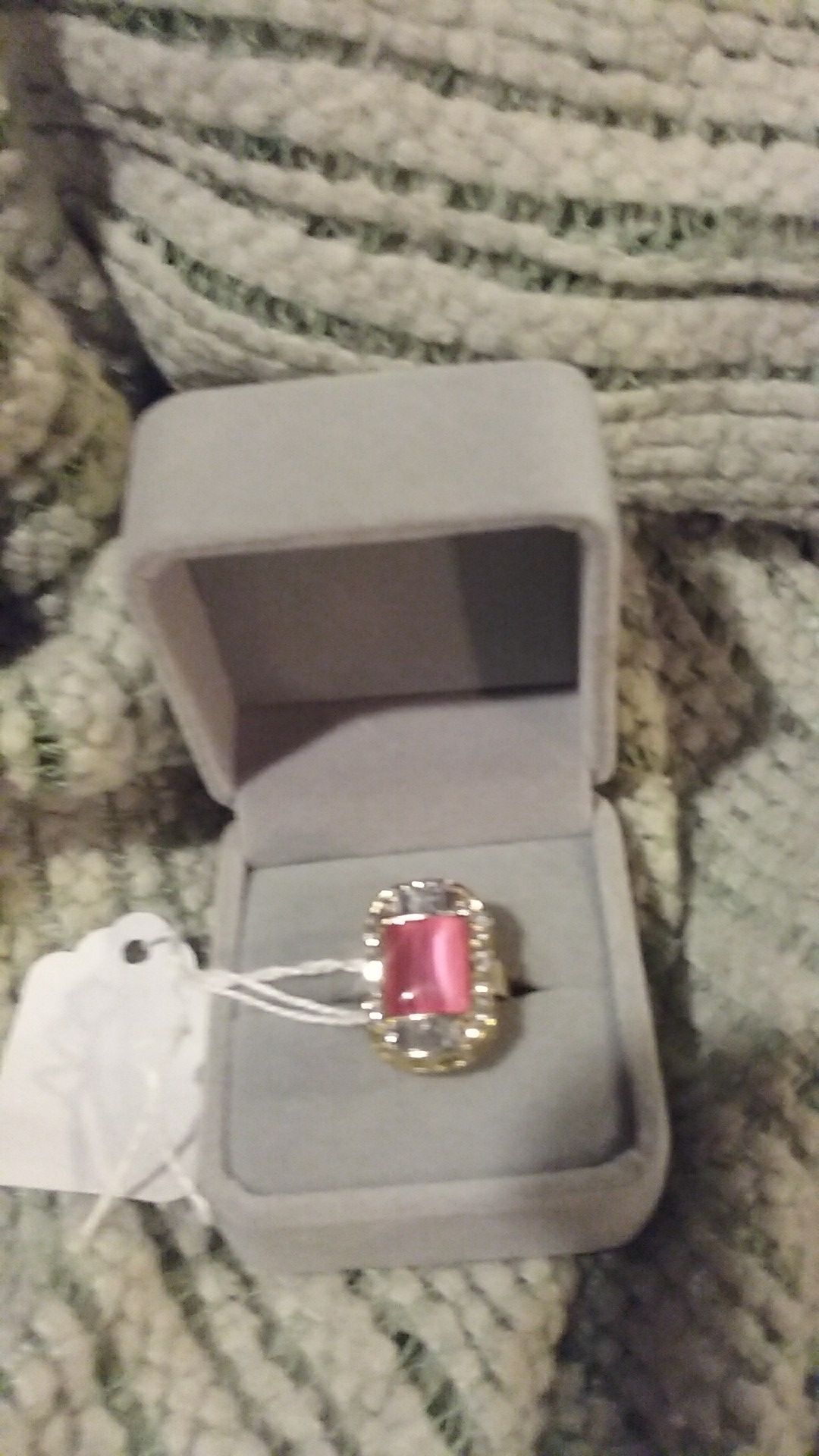 Brand new fashion ring