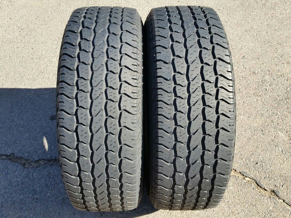Pair of (2) LT31x10.50R15 Futura Scrambler APII 6ply 15" Tires Installed