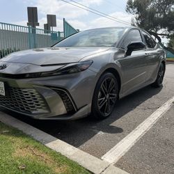 2025 Toyota Camry XSE – 2,621 Miles – Clean Title