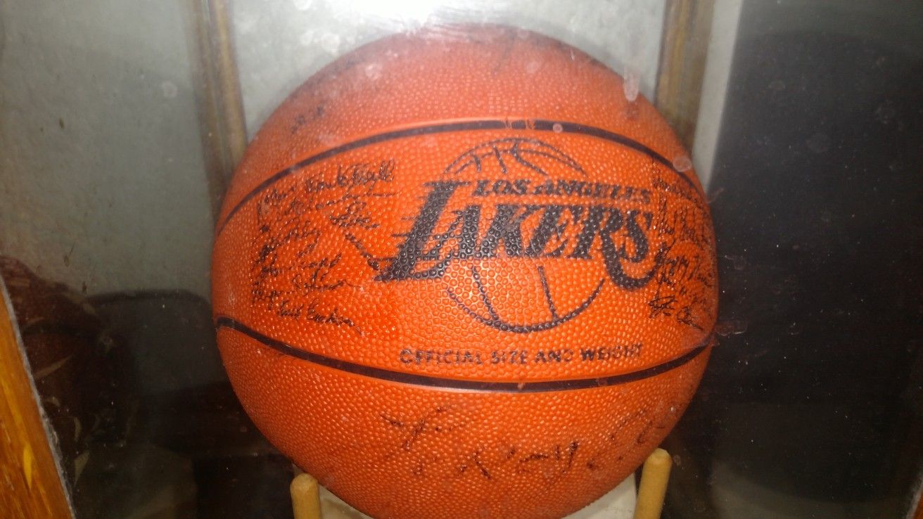 71 72 Champion 🏆 Ball