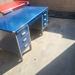 Tanker Desk