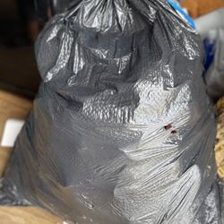 Bag of clothes for girl . Bolsa de ropa para niña