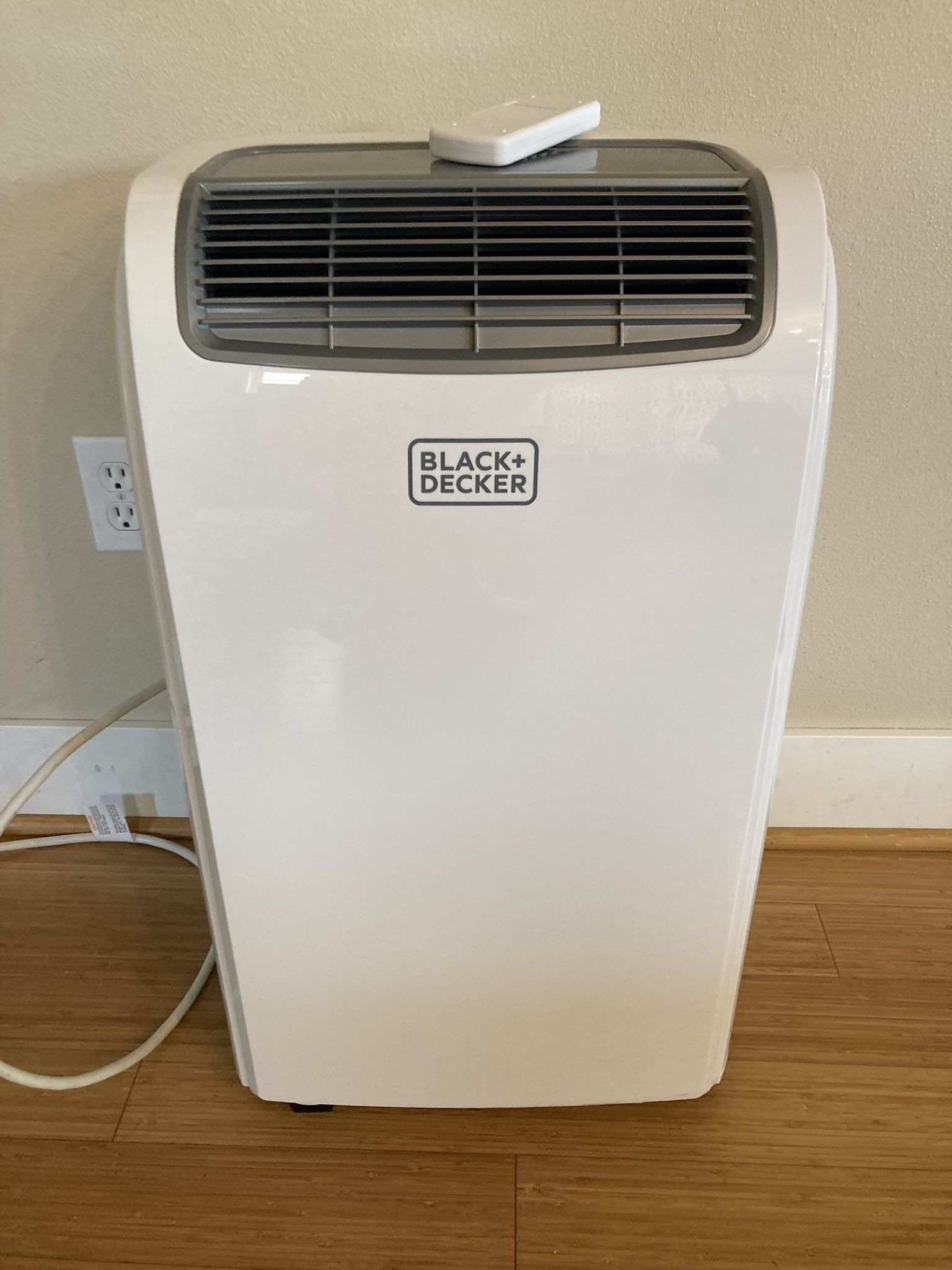 Portable Air Conditioner - Black and Decker 3 in 1, 10,000 BTU