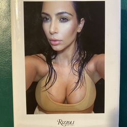 Rizzoli New York Selfish by Kim Kardashian 2015 Hardcover Picture Book