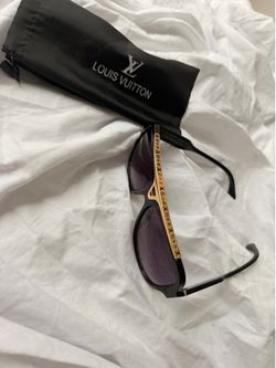 Louis Vuitton sunglasses & carrying case