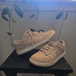 Nike Women's Dunk Low
