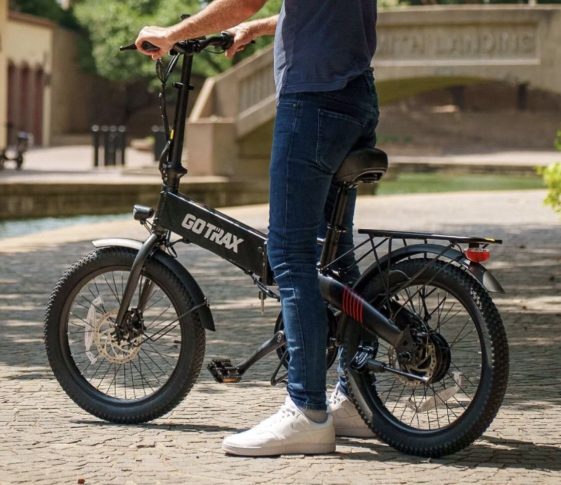 GoTrax Z4 Lite folding e-bike 25 mile range and 20mph