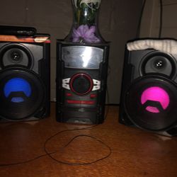 LED BLUETOOTH Stereo with speakers