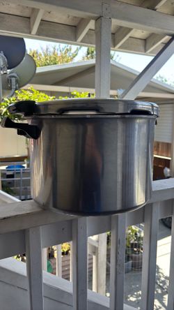 Presto pressure cooker