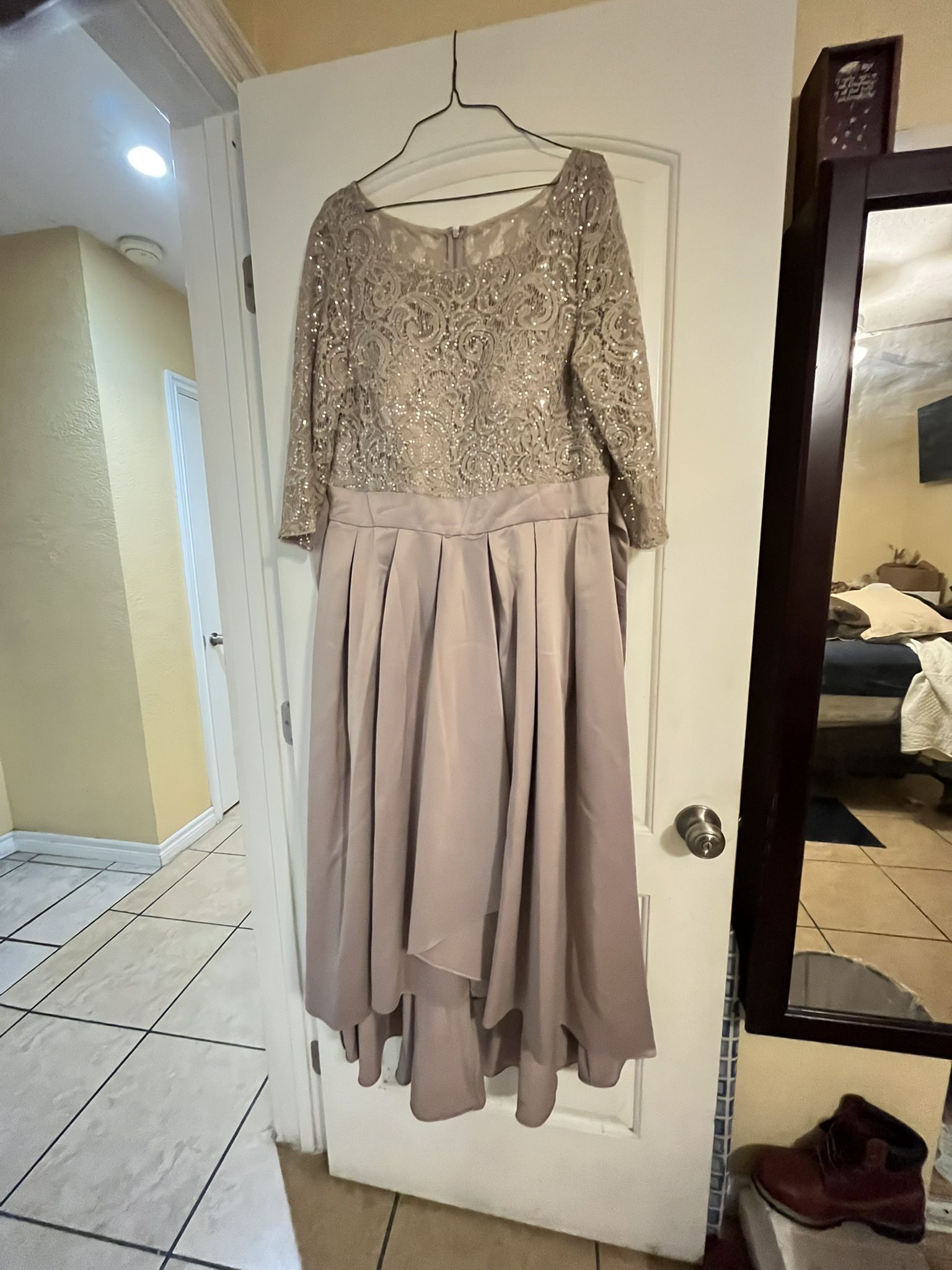 Women Dressy Dress Size 16 Champagne Color