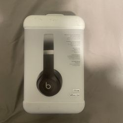 Beats by Dr. Dre Solo 4 Wireless Bluetooth On-Ear Headphones Black Spatial Audio