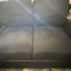 Mayfair Couch : Black With Stones Around The Edges