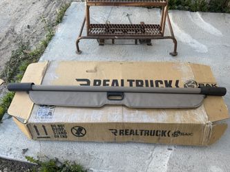 2000-2006 Suburban Cargo Cover