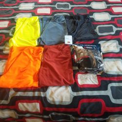 5 shirts and boxer briefs NEVER WORN!