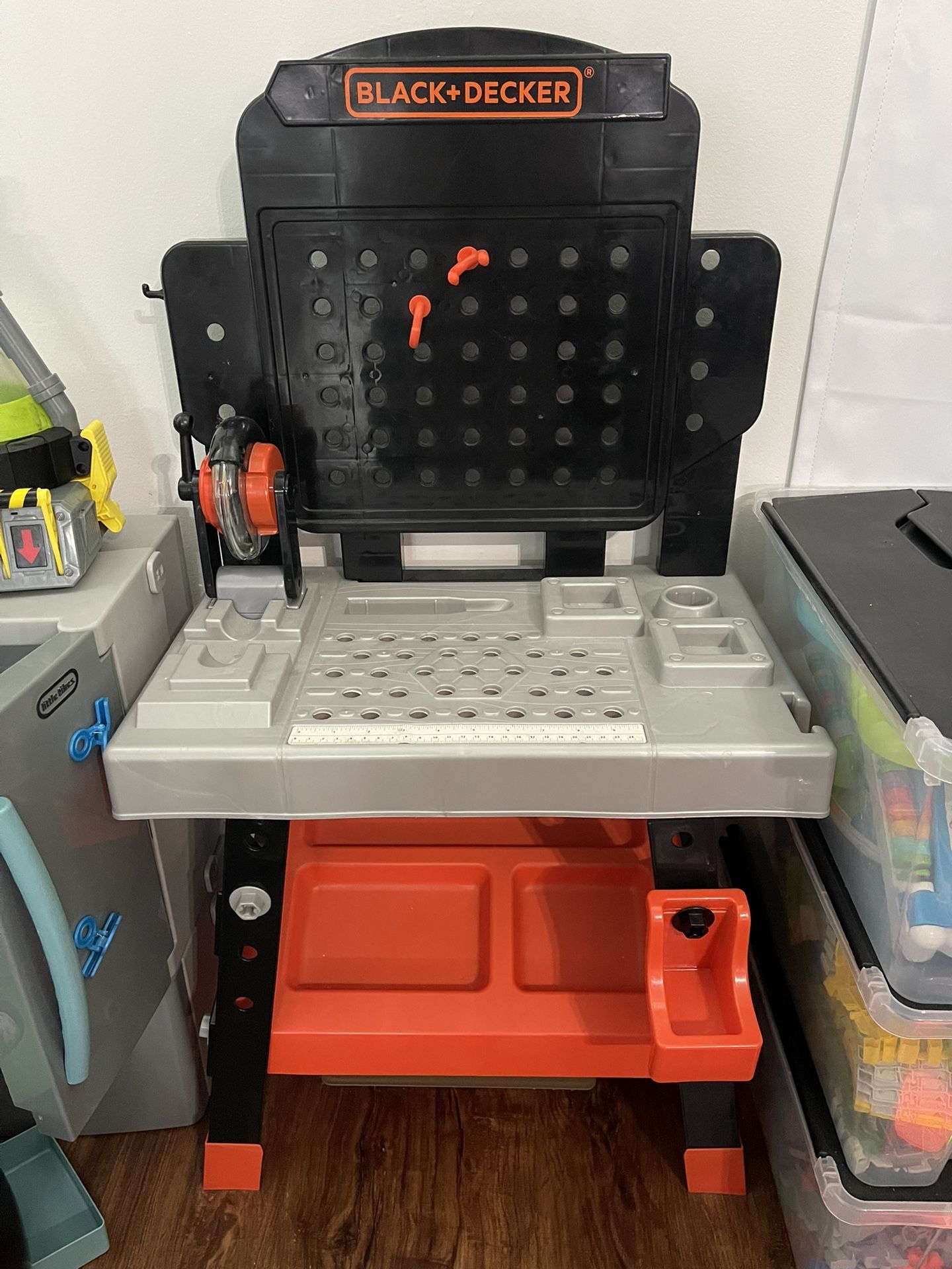 Black And Deck Kids Tool Bench