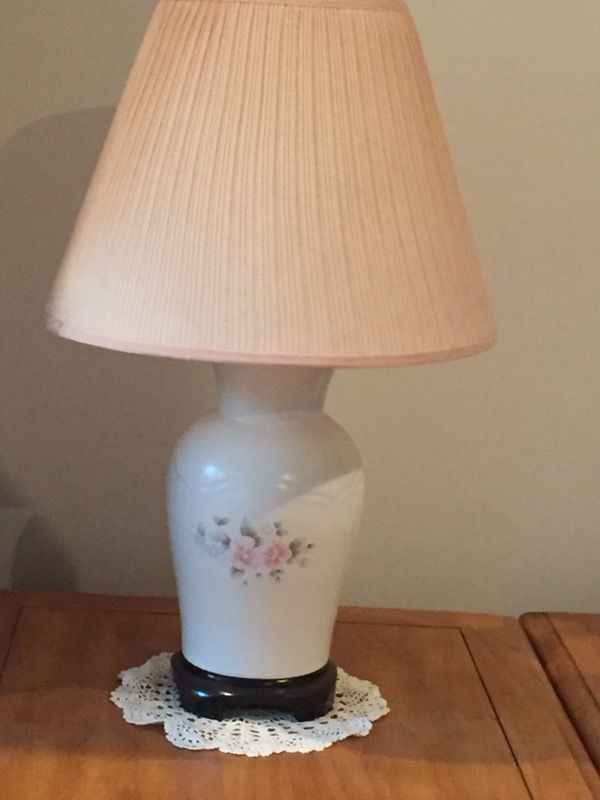 Pfaltzgraff Tea Rose Lamp
