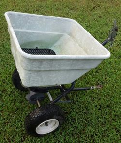 Lawn Spreader