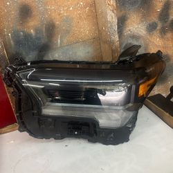 Mint! 2024 2025 Toyota Tacoma Black LED Left LH Side Headlight OEM 81150-AK010