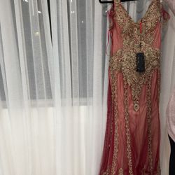 Women’s Burgundy Wedding Guest Evening Dress