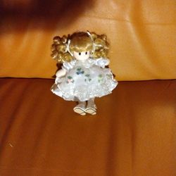 Little Ladies by Berkeley Designs Music Box Doll/moving Head 