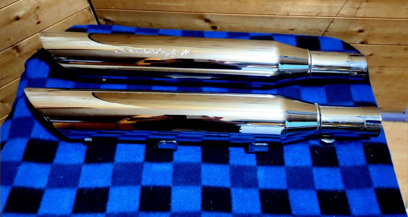 Screaming  Eagle Slip On Exhaust 