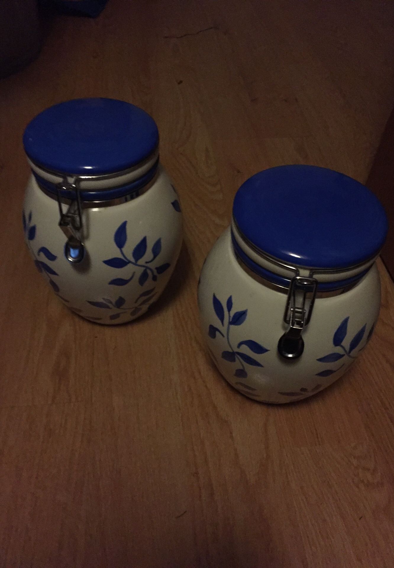 Beautiful cookie jars.