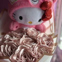 Plushy Eternal Bouquet 
