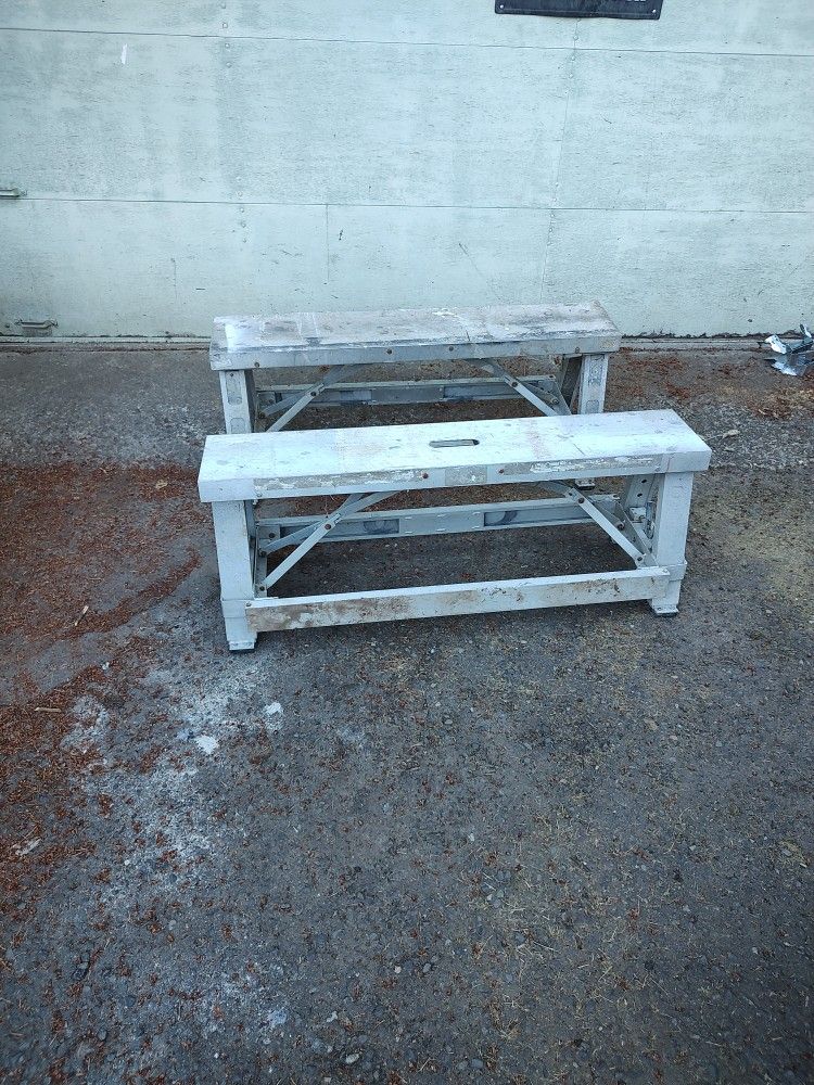 Two Walk Up Bench's
