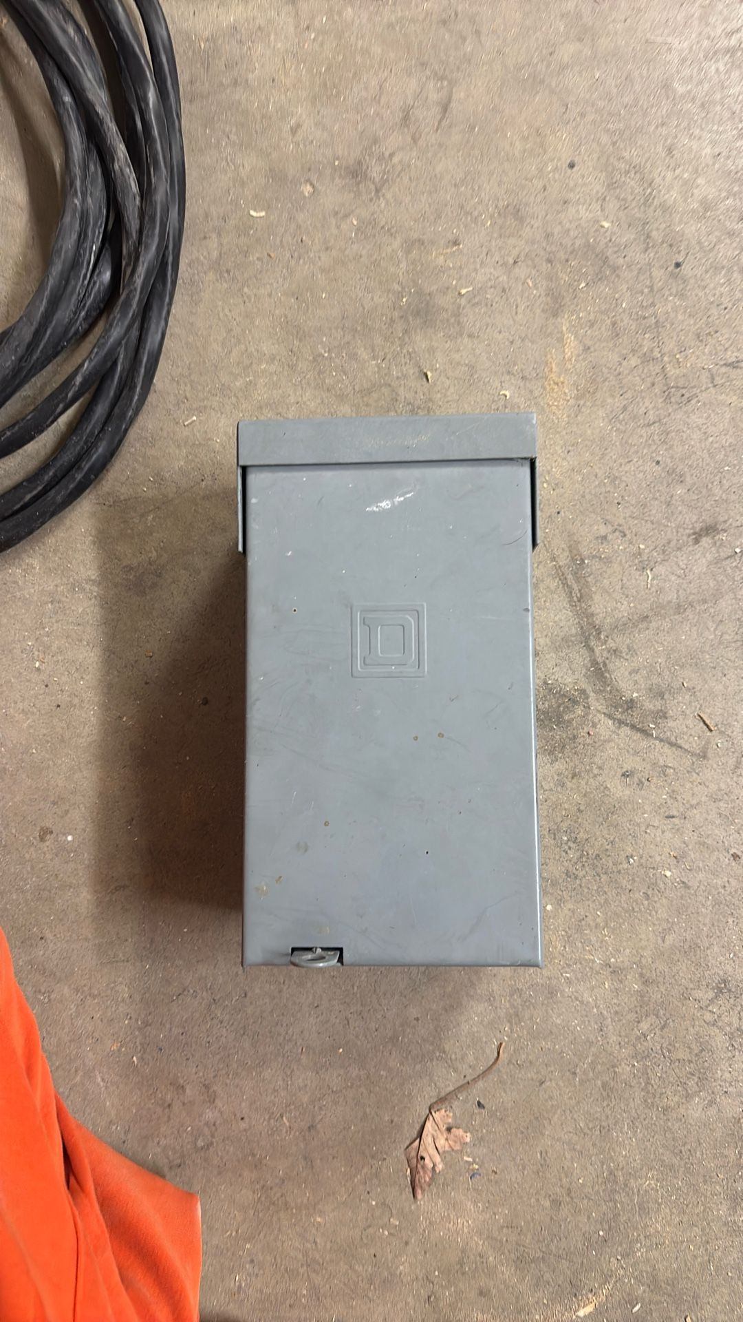 Home Line D Square Disconnect And 50 Amp Gfci Breaker.