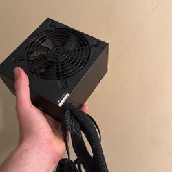 750 Watt Power Supply