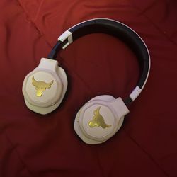 JBL -Noise Cancelling Wireless Headphones -Under Armour Project Rock White Color