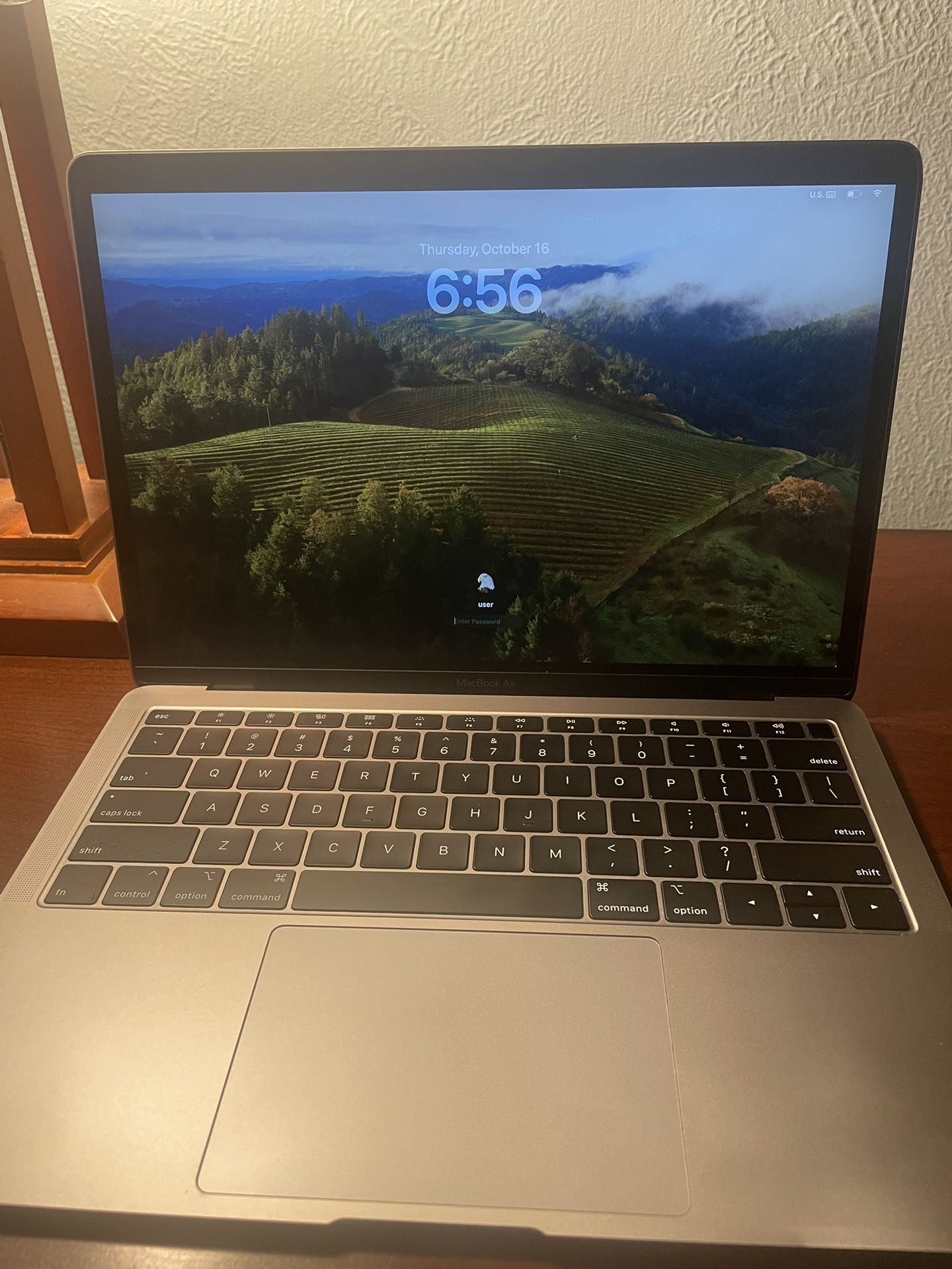 2019 MacBook Air 128Gb 8gb Ram