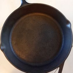 Cast Iron Skillet Lodge