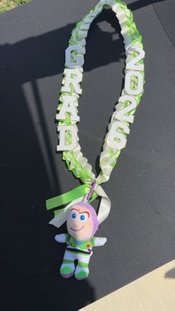 Graduation lei