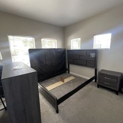 3-Piece Dark Grey Bedroom Set 