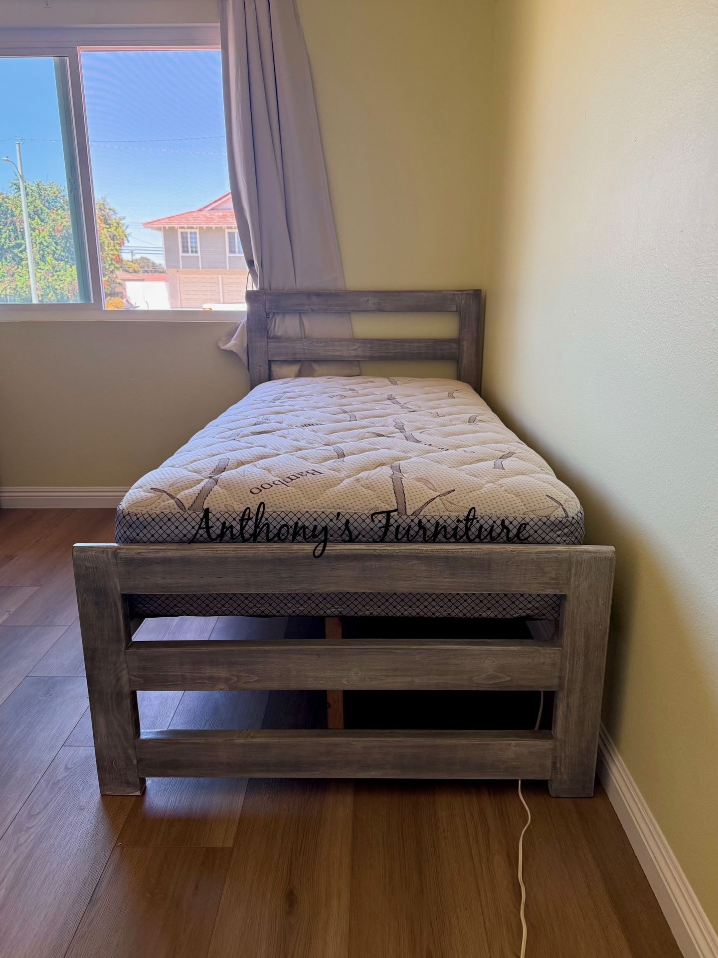 Twin Bed With Mattress