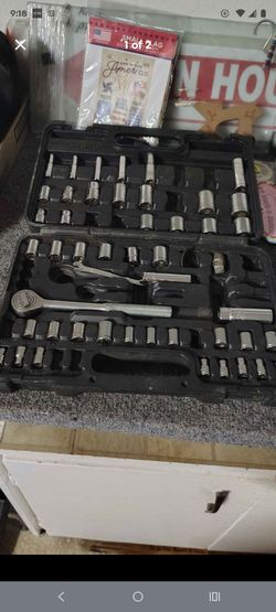 Pittsburgh Socket and Ratchet Set