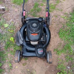 Craftsman with Honda gvc 160 Self Propelled Lawn Mower