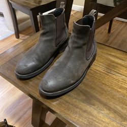 Thursday Chukka Boots Men’s Size 7.5
