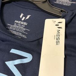 Legendary Messi XL T-Shirt – Celebrate Greatness in Style