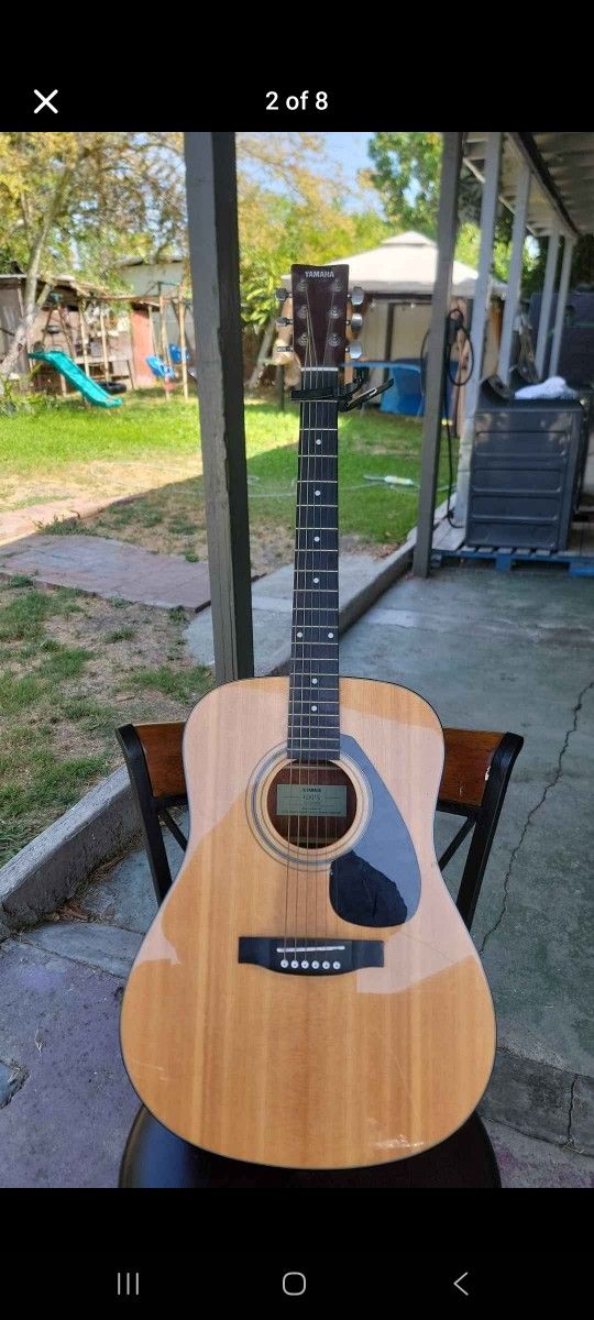 Acoustic Guitar
