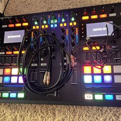 Native Instruments DJ Set