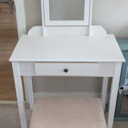Vanity With Mirror And Stool Set