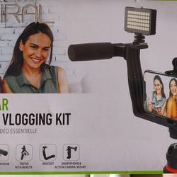 Digipower - Go viral  Essential Vlogging Kit