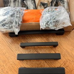Kitchen cabinet handles 