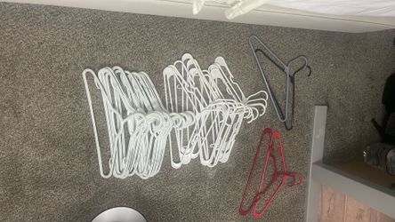 30 Hangers