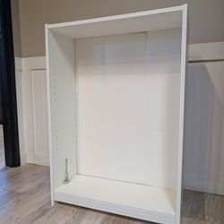 White Ikea bookshelf