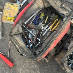 Hand Tools With Circle Saw Blades And Assorted Sadat Blades 