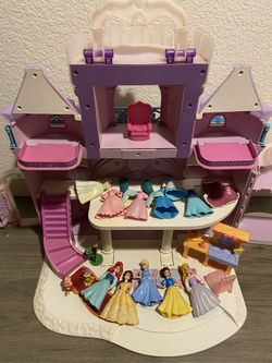 princess castle with disney princess dolls