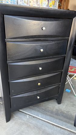 Dresser